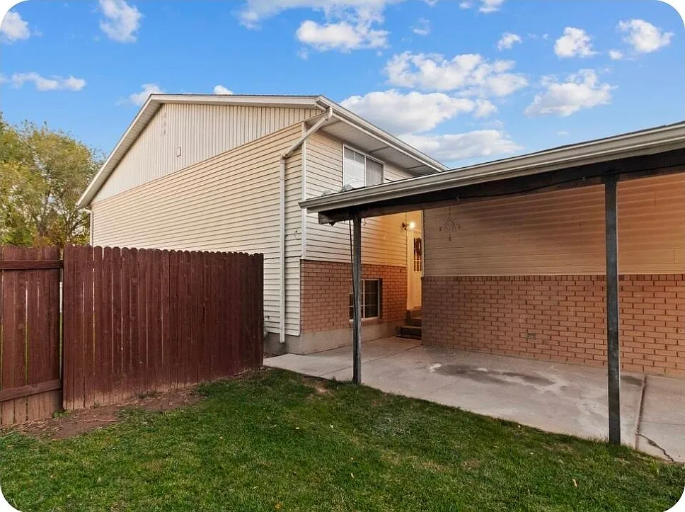 Building Photo - 4702 S Cathay Cir