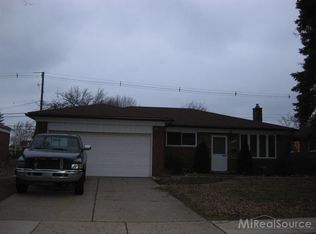 5251 Gerald St, Warren, MI 48092