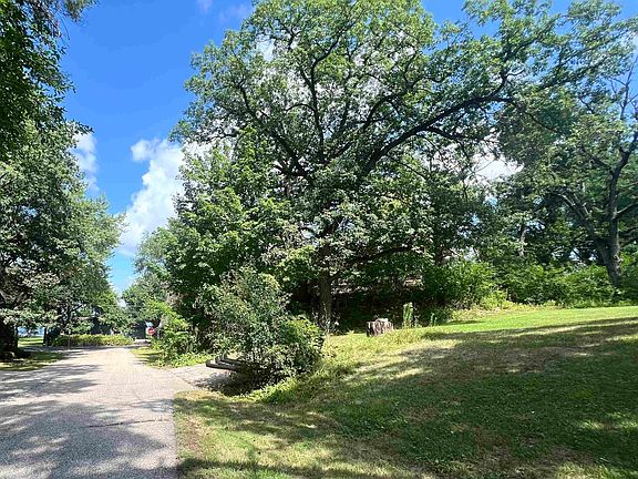 2nd image of N 4179 Woodcrest