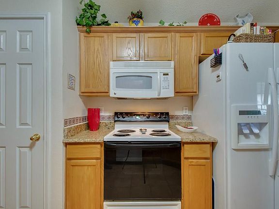 4th image of 1512 Doris Dr