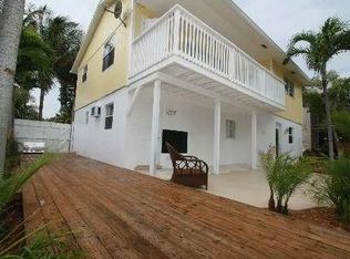 8 Winthrop Ln, Boynton Beach, FL 33435