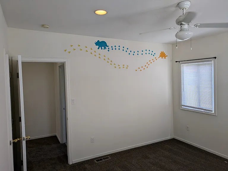 13118 E Penn St — Photo 16