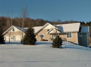 20929 Buck Run Ln, Richland Center, WI 53581