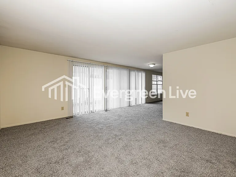 5835 Troy Villa Blvd — Photo 3