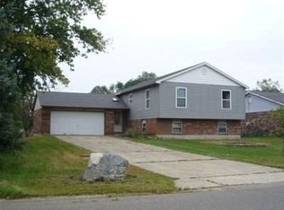 8490 Kingston Dr, Franklin, OH 45005