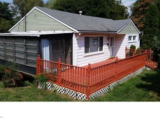 106 Spring St, Follansbee, WV 26037