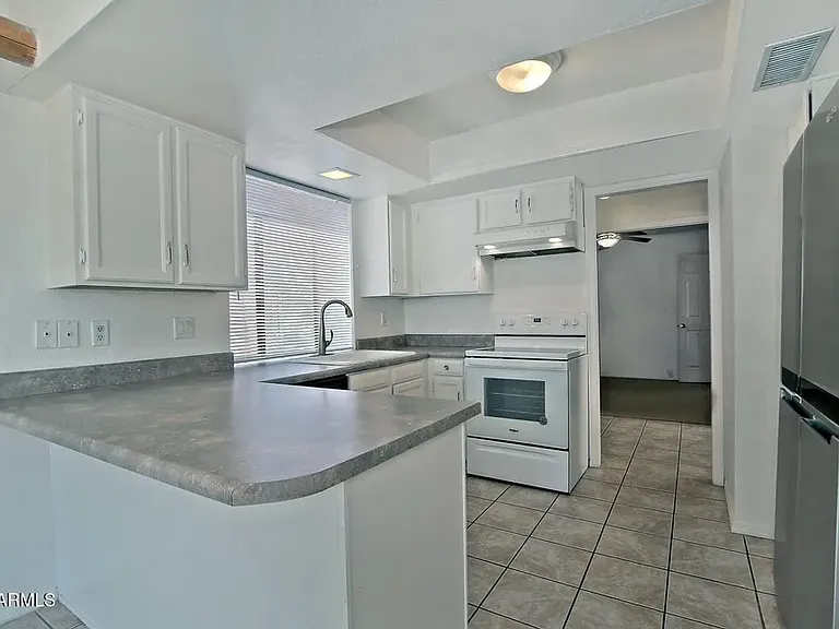 1807 N Ventura Ln — Photo 21
