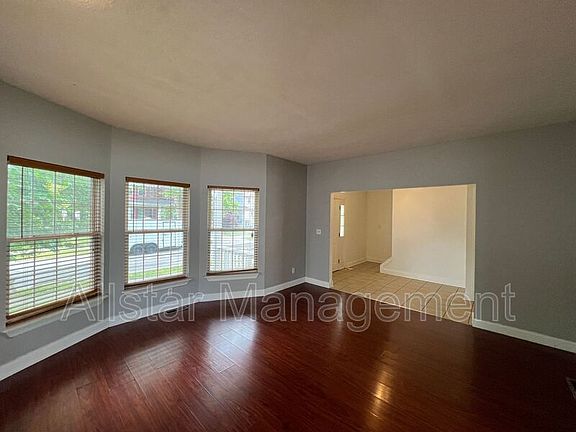 5th image of 10631 Englewood Ave