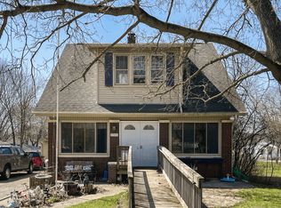 27075 W Huron River Dr, Flat Rock, MI 48134