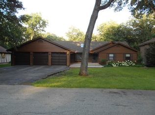 4220 Barley Ridge Trl, Cherry Valley, IL 61016