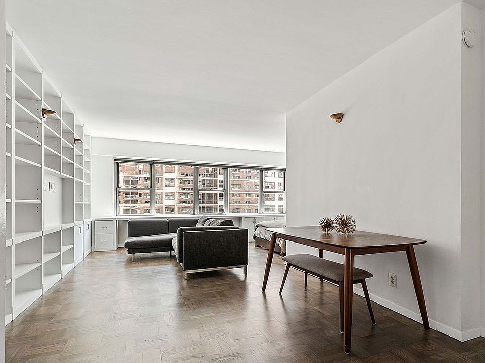 1st image of 360 E 72nd St APT A1200