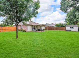 9401 Glen Falls Ln, Denton, TX 76210