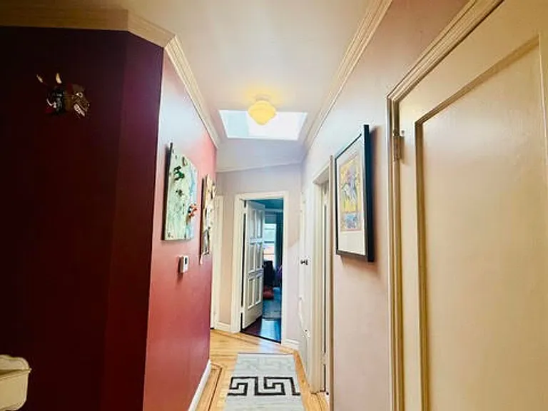 2411 47th Ave — Photo 10