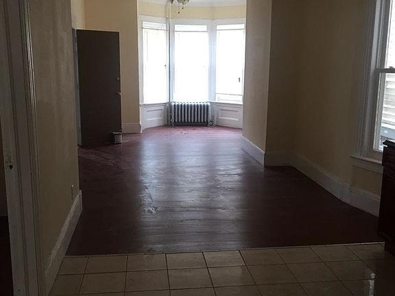 3rd image of 371 Summer Ave #3