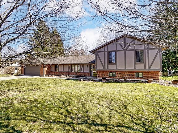 2nd image of 9058 Woodstream Ln