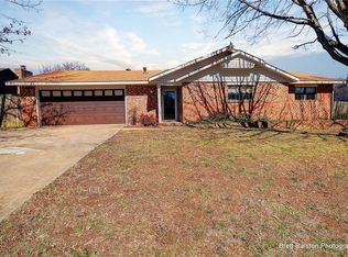 1706 Ridgeview Dr, Springdale, AR 72762