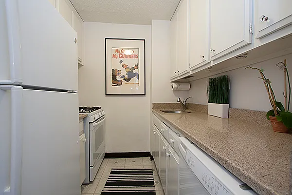 Rented by Barkoff Residential  | media 4