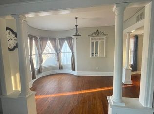 1129 S 2nd St #2, Springfield, IL 62704