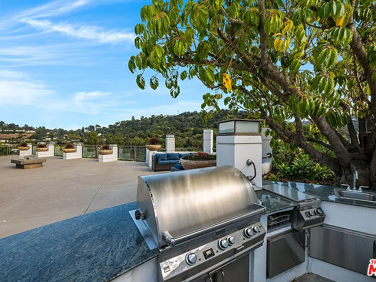 11470 Dona Evita Dr — Photo 43