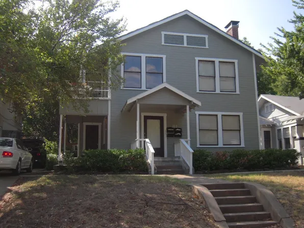 111 N Winnetka Ave, Dallas, TX 75208