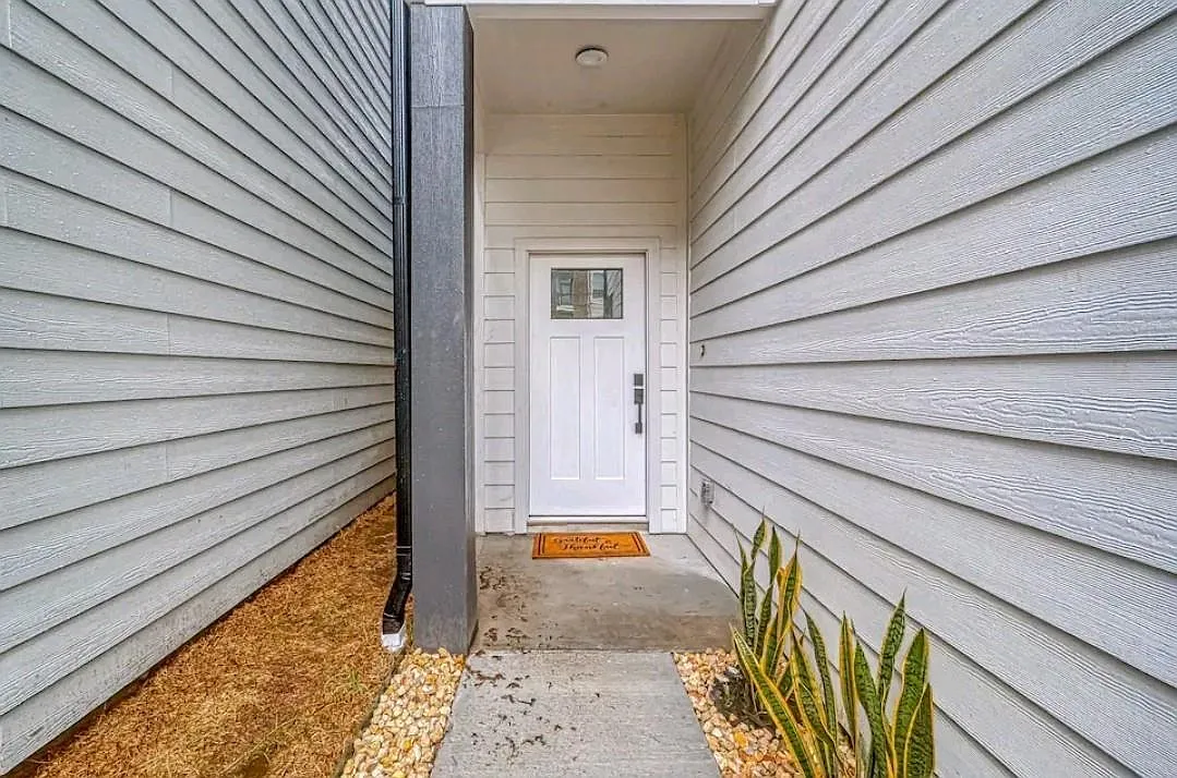 3 bed, 2.5 bath, 1745 sqft, $2,800 — Photo 4