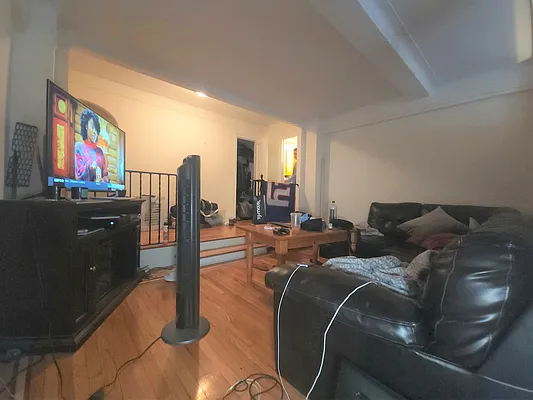 Rented by Green Home NY Realty LLC | media 12