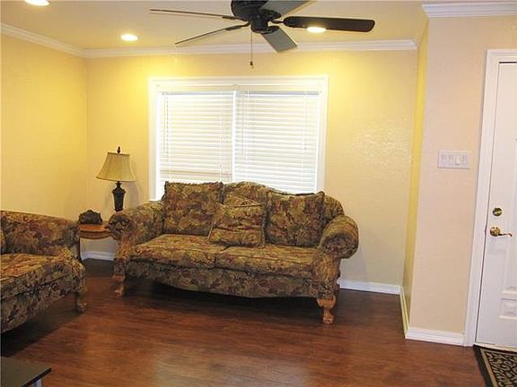 3rd image of 4404 Monna St