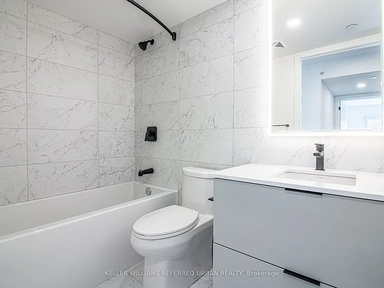 609 Sherbourne St #2104 — Photo 12