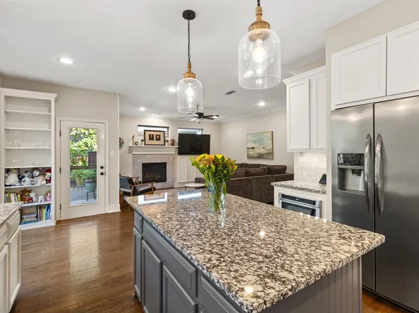 2904 Meadow Glen Dr, McKinney, TX 75072