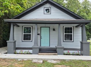 240 S 2nd St, Vinita, OK 74301