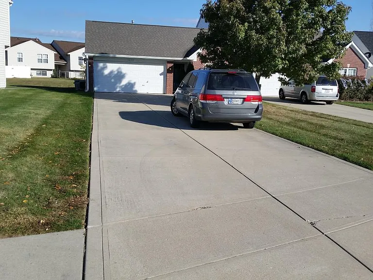 1078 Fairlane Ct — Photo 4