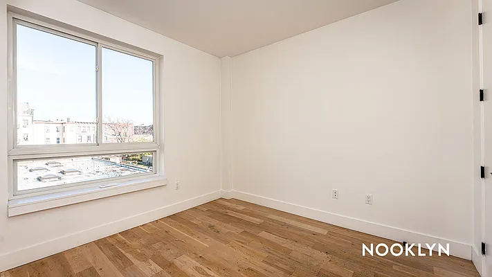 Rented by Nooklyn NYC LLC | media 69