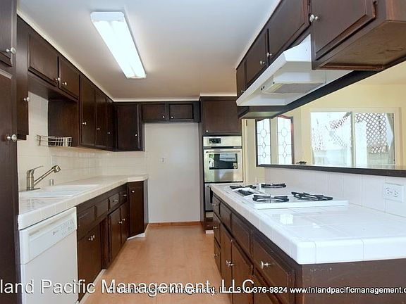 4th image of 803 N Lucia Ave #C