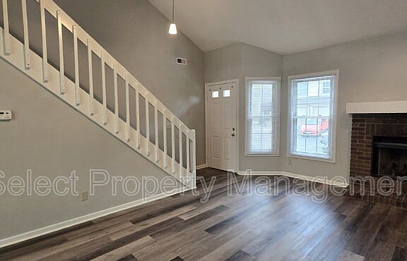 3rd image of 5416 Evard Rd
