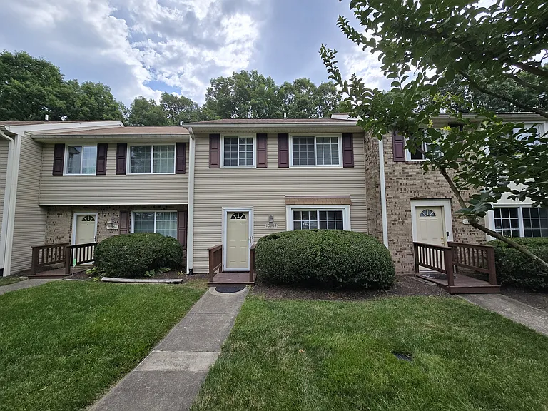 10954 Greenaire Pl — Photo 3