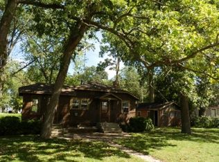 2090 S Point Comfort Rd, Oshkosh, WI 54902