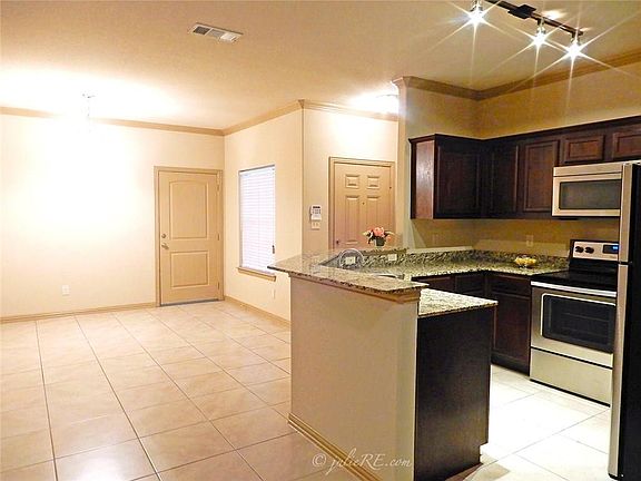 5th image of 1525 Cozy Dr