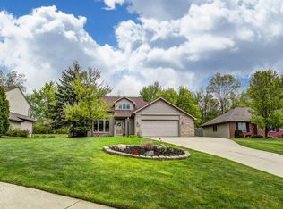 1526 Stableford Dr, Fort Wayne, IN 46845