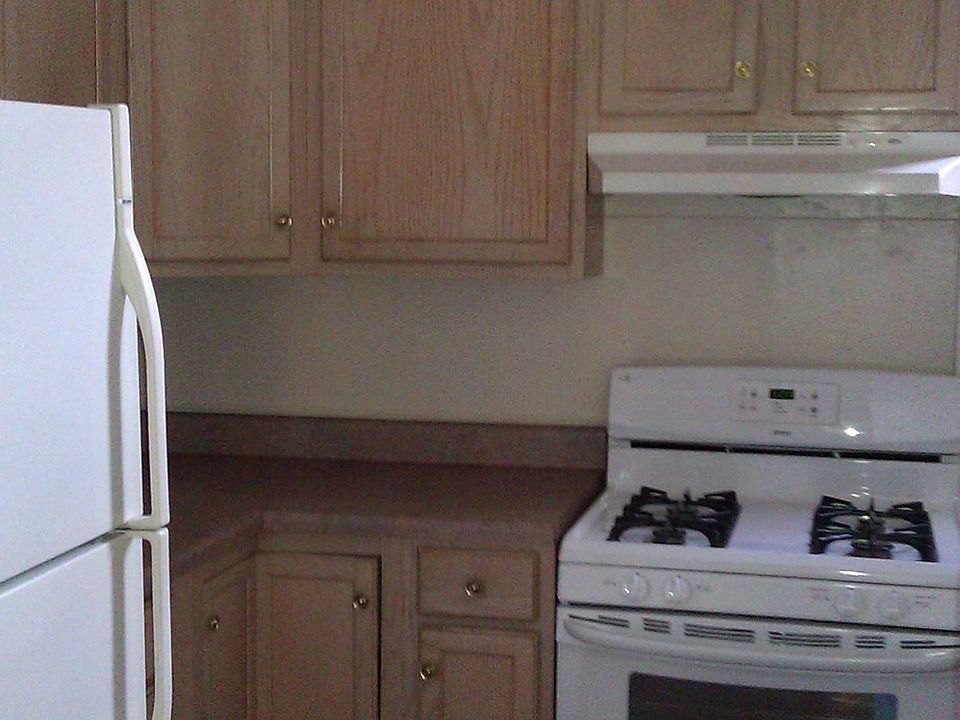2nd image of 1418 Bourbon St APT A