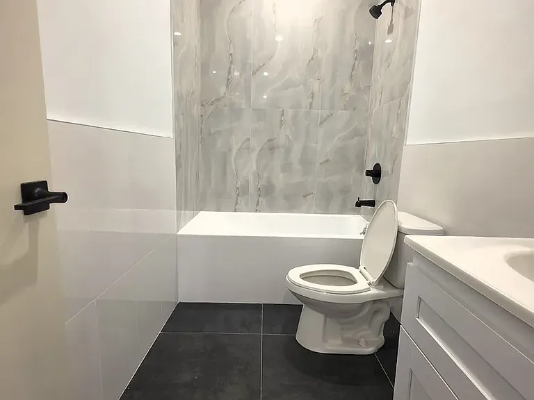450 E 26th St #2C — Photo 8