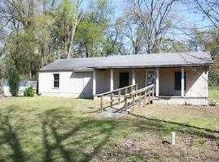 406 W Larkin St, Athens, TX 75751