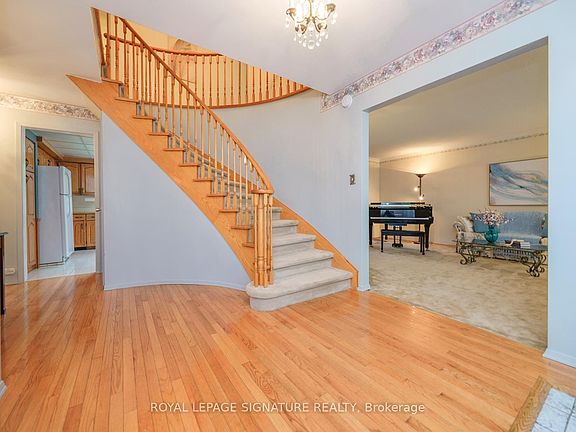 4th image of 86 Dunmurray Blvd