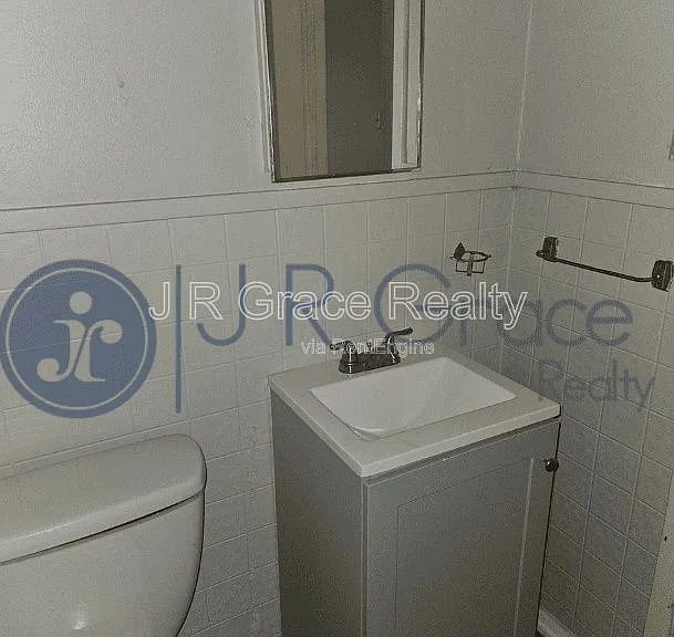 602 E Navarro Ave — Photo 15