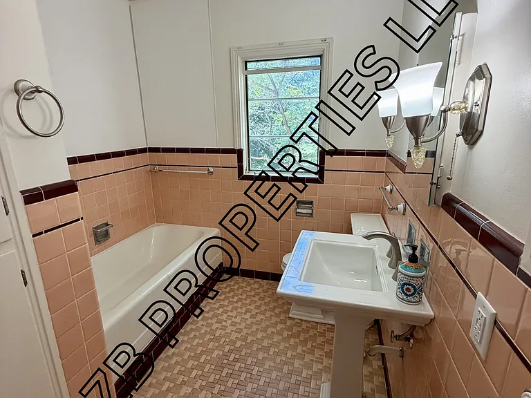 3101 N 49th Ave — Photo 12