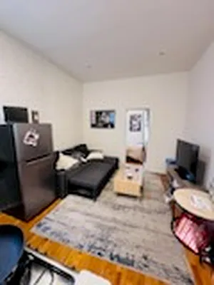 Rented by Point NYC | media 19