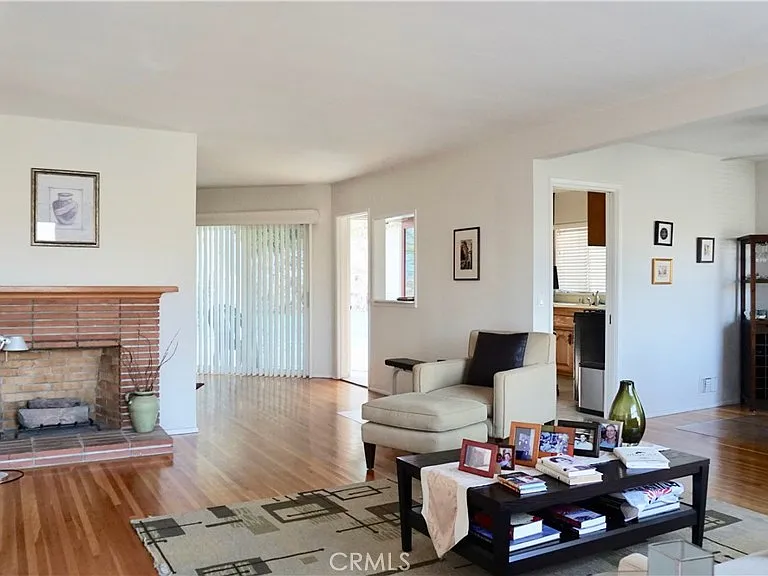 4435 Caledonia Way — Photo 4