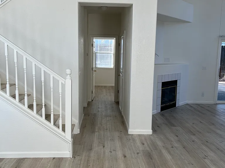 525 Wicklow Dr — Photo 33