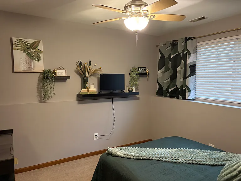701 Blackstone Ct — Photo 6