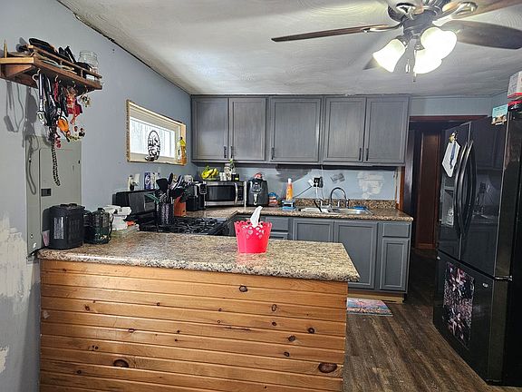 2nd image of 283 Nebraska Rd