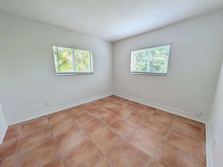 3007 N Andrews Ave — Photo 13
